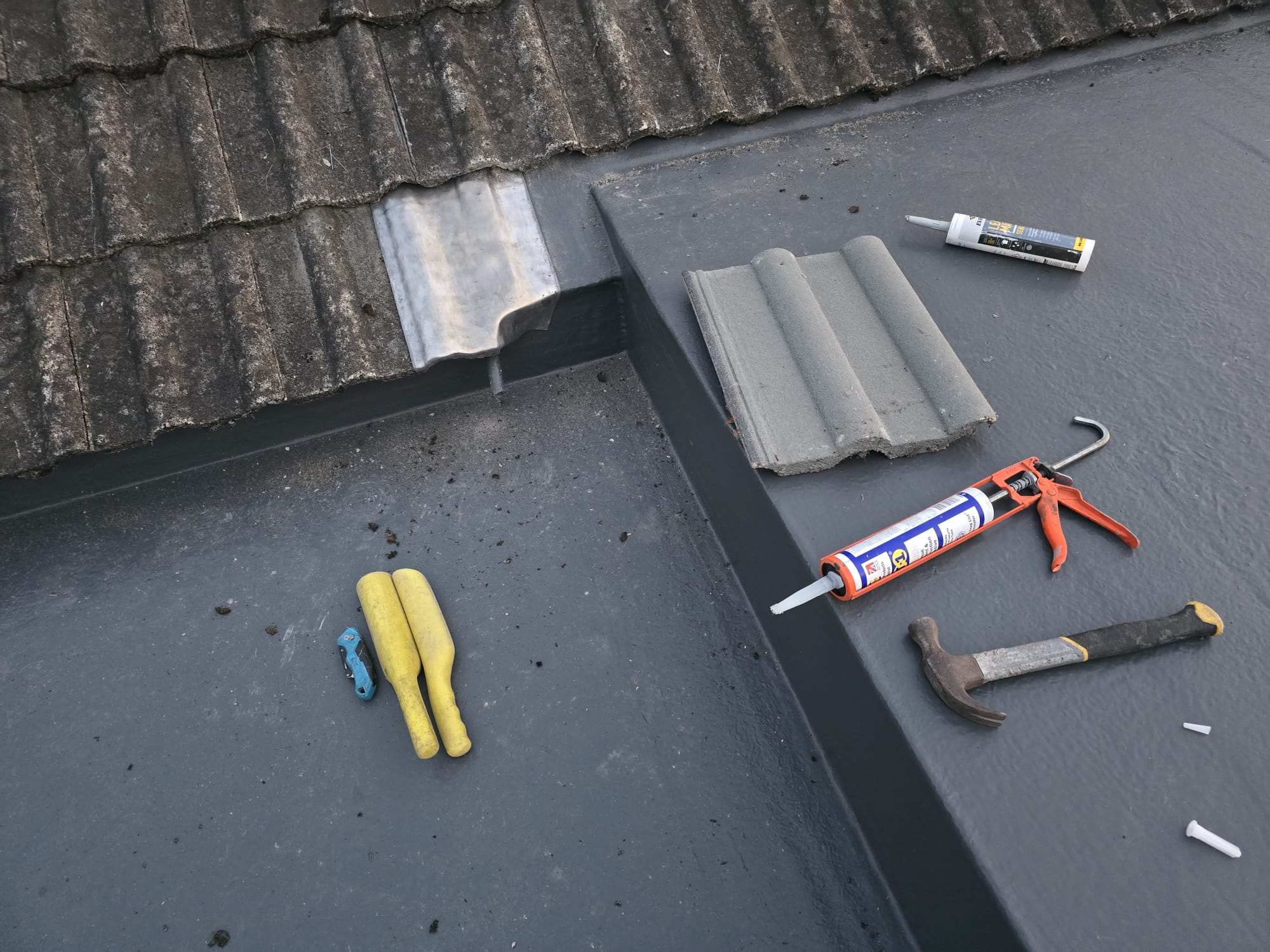 Roof felt and battens laid ready for tiling