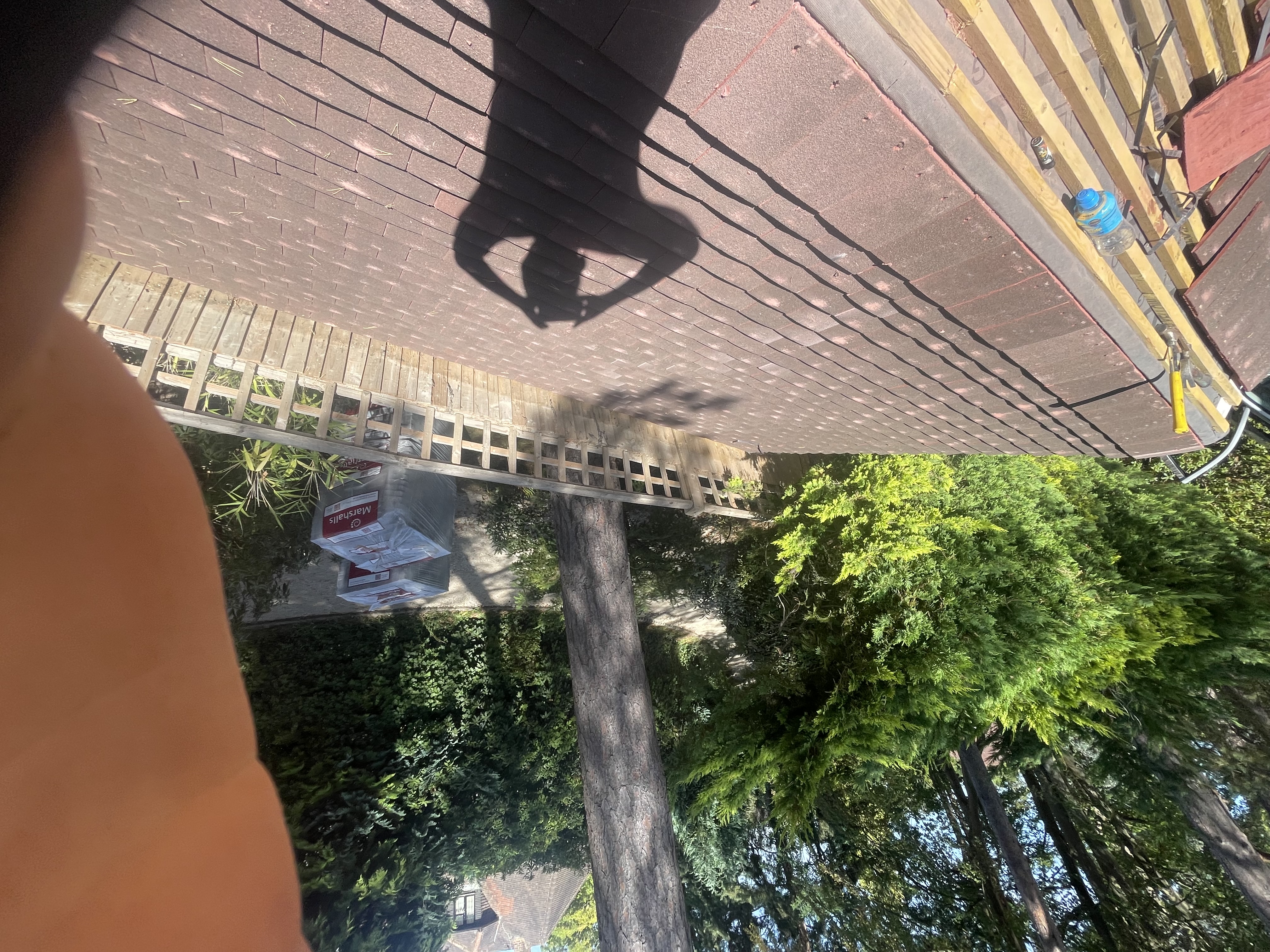 Roof covering detail near the eaves